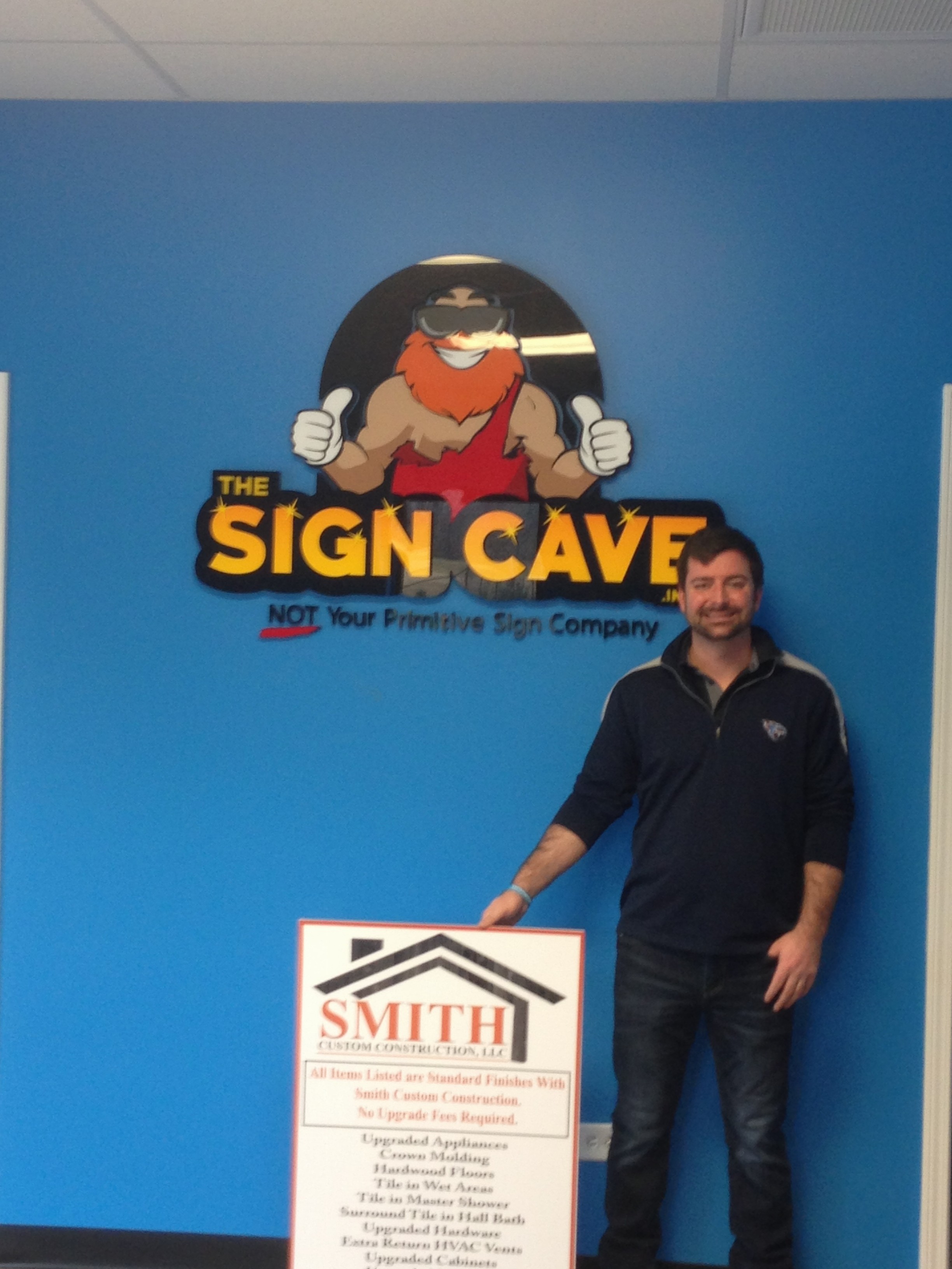 Describing a Business Through its Sign-SignCave in Clarksville, TN