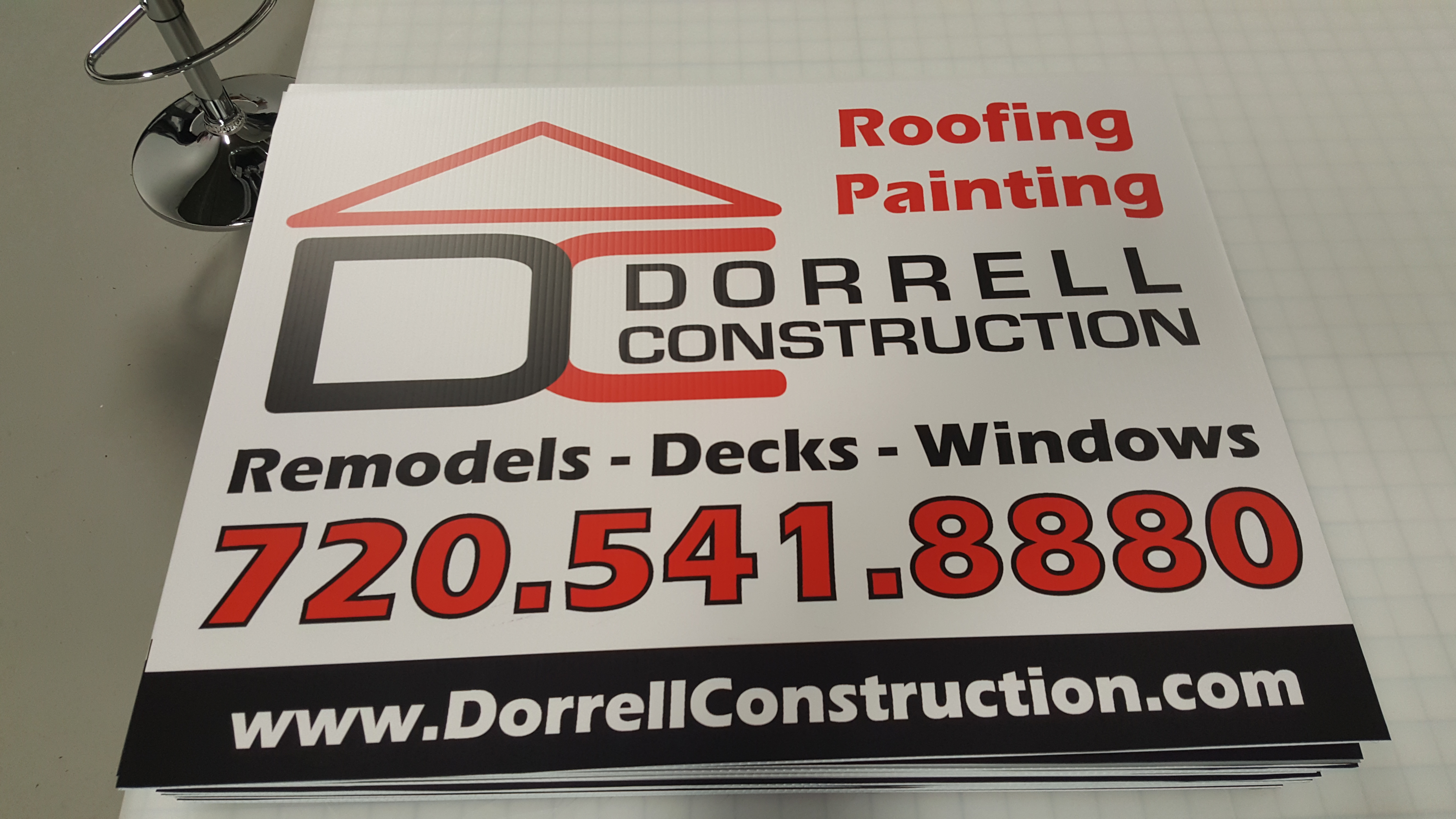 Englewood, CO - Custom Yard Signs Advertising for Doorbell Construction