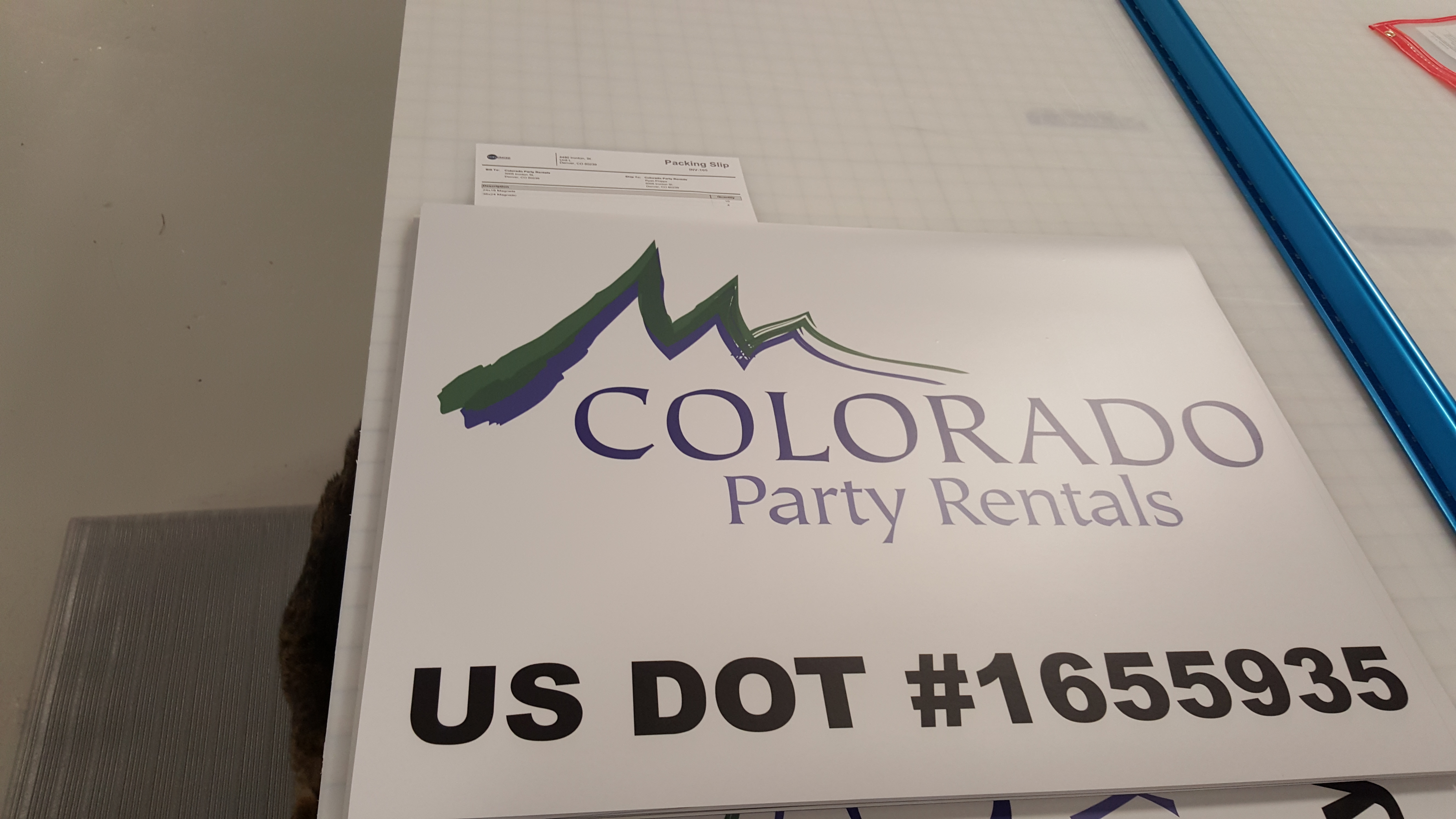 Denver, Co - Magnetic Car Signs for Colorado Party Rentals