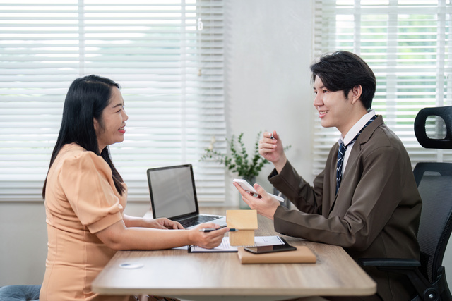 Monticello, MN - FAQs: Sales Training for Manufacturers from a Business Coach