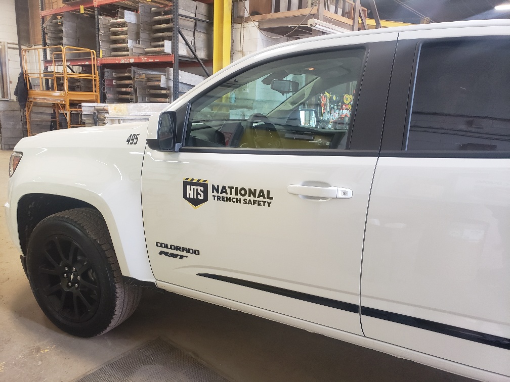Vinyl Fleet Lettering in Elmhurst IL