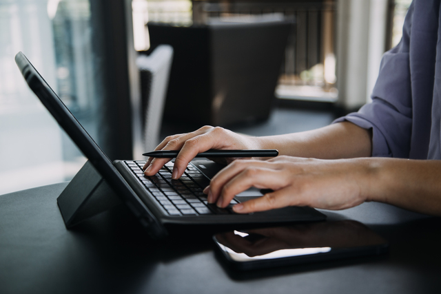 San Francisco, CA - Body Mechanics Explain Why Desk Jobs Cause Repetitive Injury