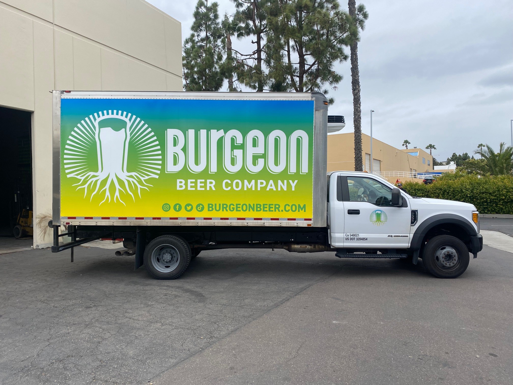 Advertise with a Vehicle Wrap Around the Clock Even After Hours