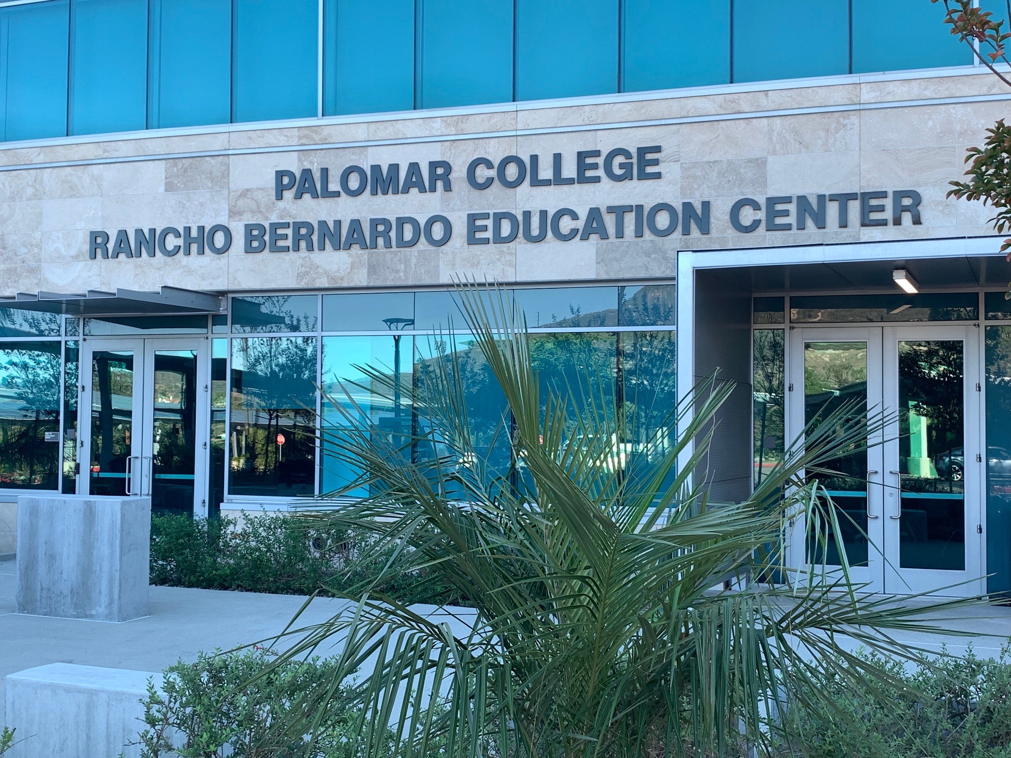 Install Third-Party building sign installation in San Diego CA