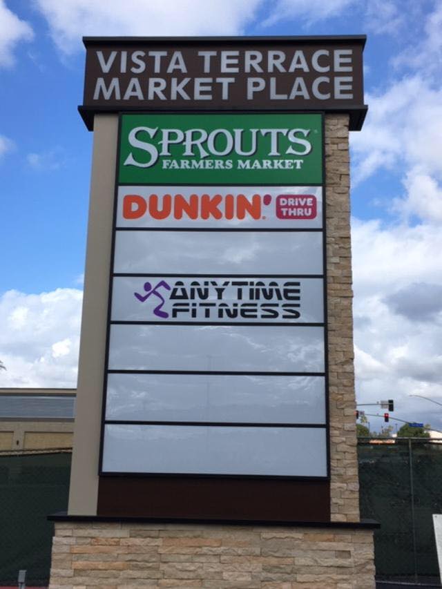 fitness center signs in Vista CA