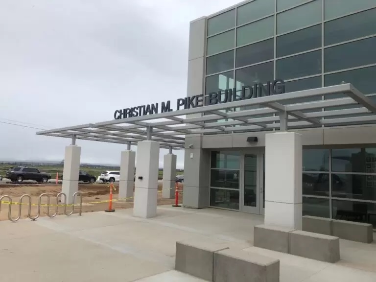  Combining 3D Letters and a Building Dedication Plaque in Southern California 