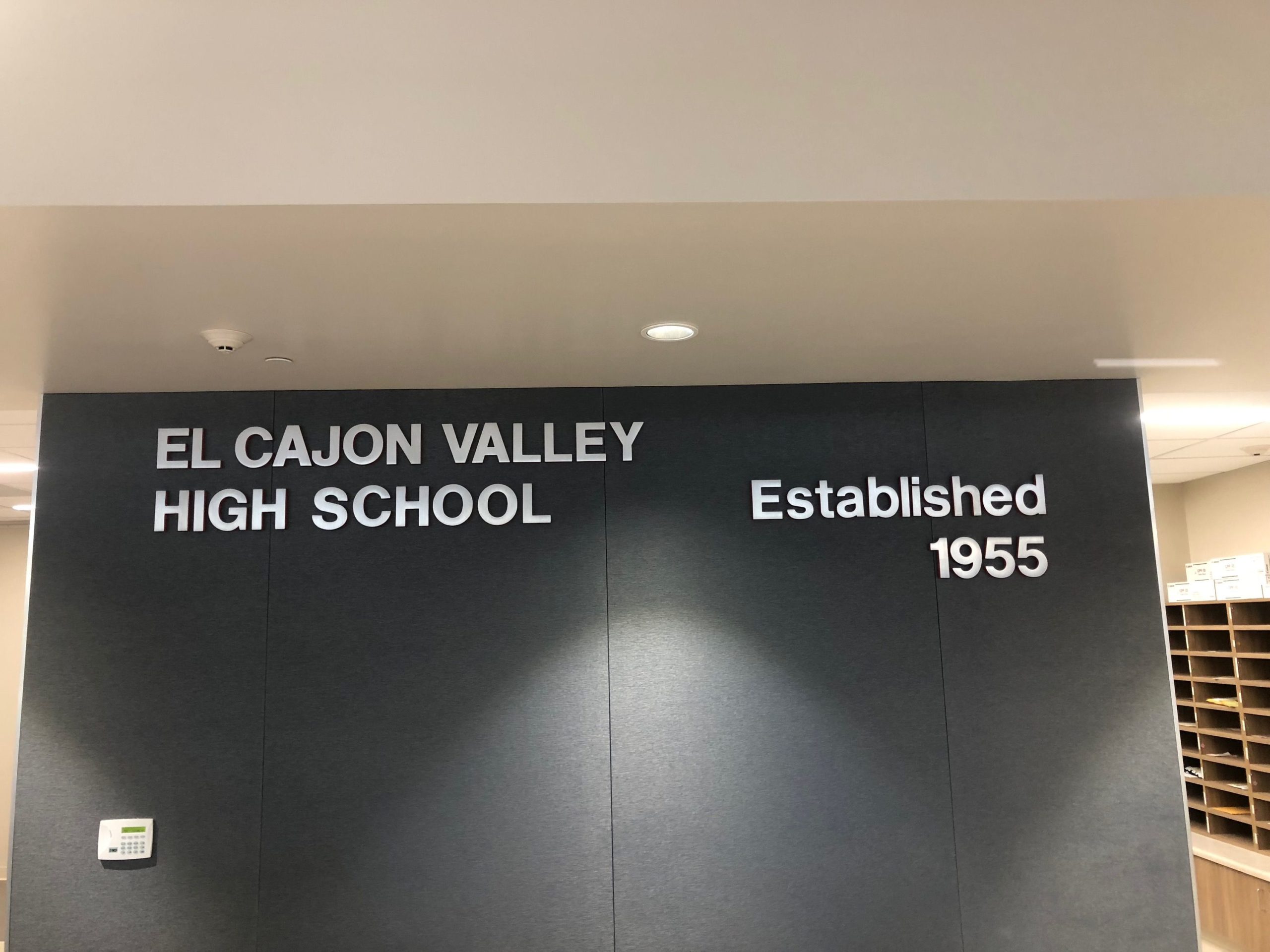 How to Advertise with Exterior Dimensional Letters in San Diego California!