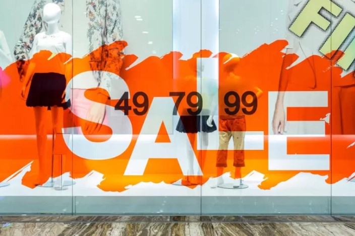 Buying Colorful Window Graphics in Del Mar? Read This First!
