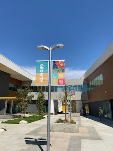 powder-coated aluminum pole banners