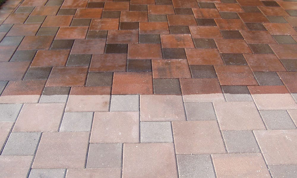 HELPING YOUR PAVERS WEATHER OUR WEATHER WITH THE RIGHT SEALANT