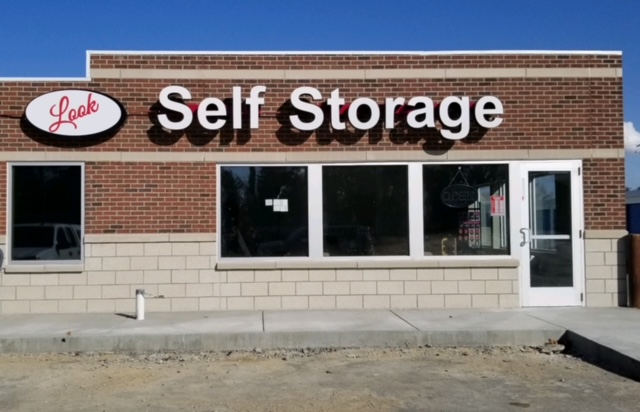 Illuminated Signs:  Premier Signs Plus Can Light Up Your Business Too!