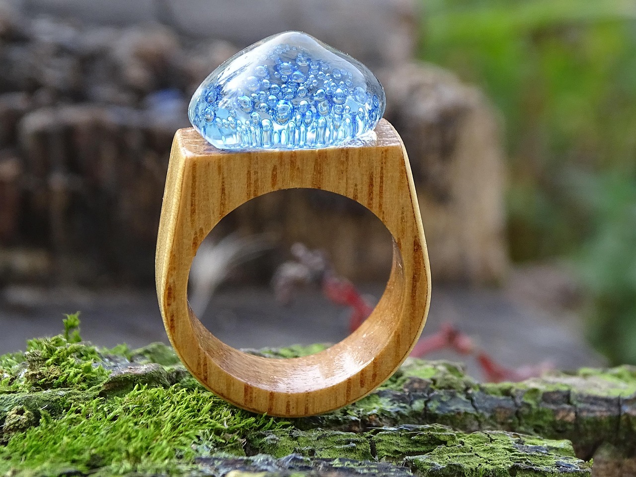 Naples, FL — Custom Engagement Rings Crafted by a Trusted Antique Jeweler