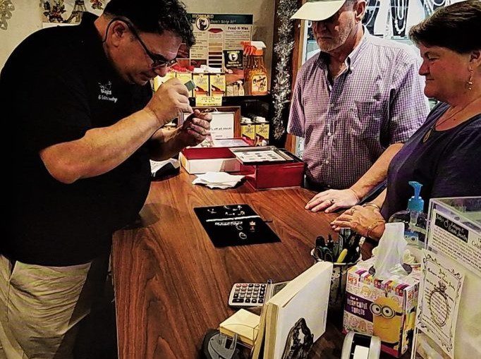 Sal Lanzieri, Jewelry Expert