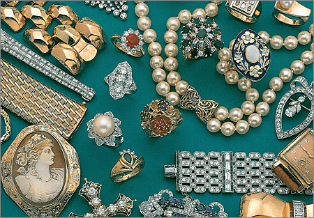 https://judysjewelry-fortmyers.com/estate-sale/