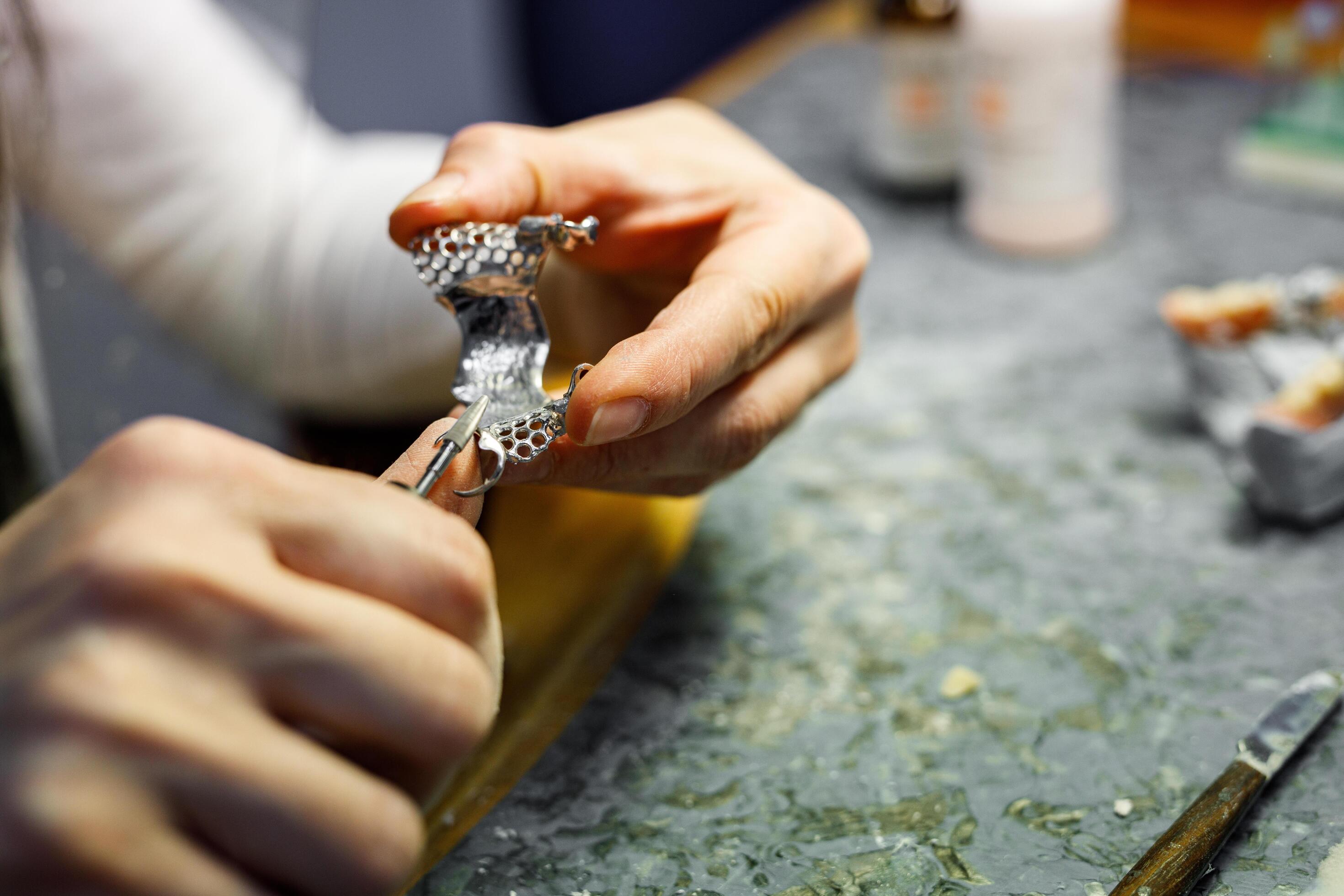 Bonita Springs, FL — When Should You Trust a Diamond Earrings Repair Service?