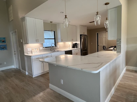 Fort Myers FL - Cabinet Store Discusses Different Countertop Options to Consider