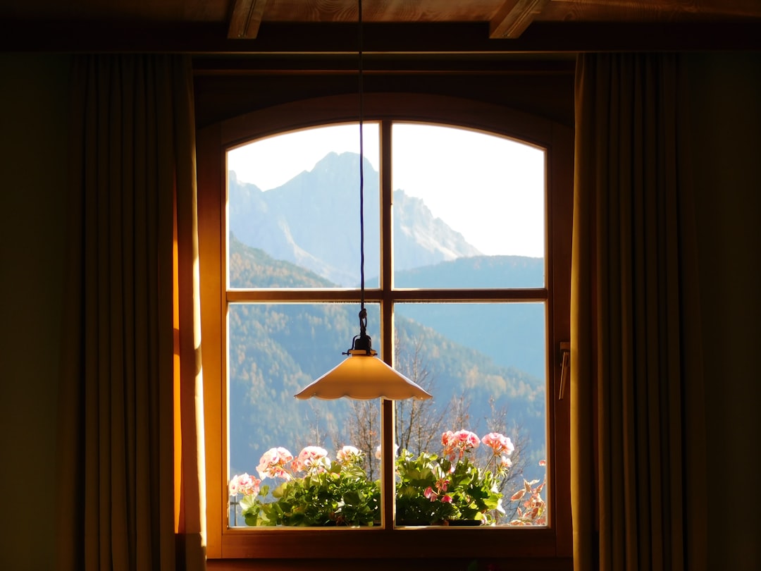 Fort Myers, FL - Are You Experiencing Glare in Your Dental Office Windows?