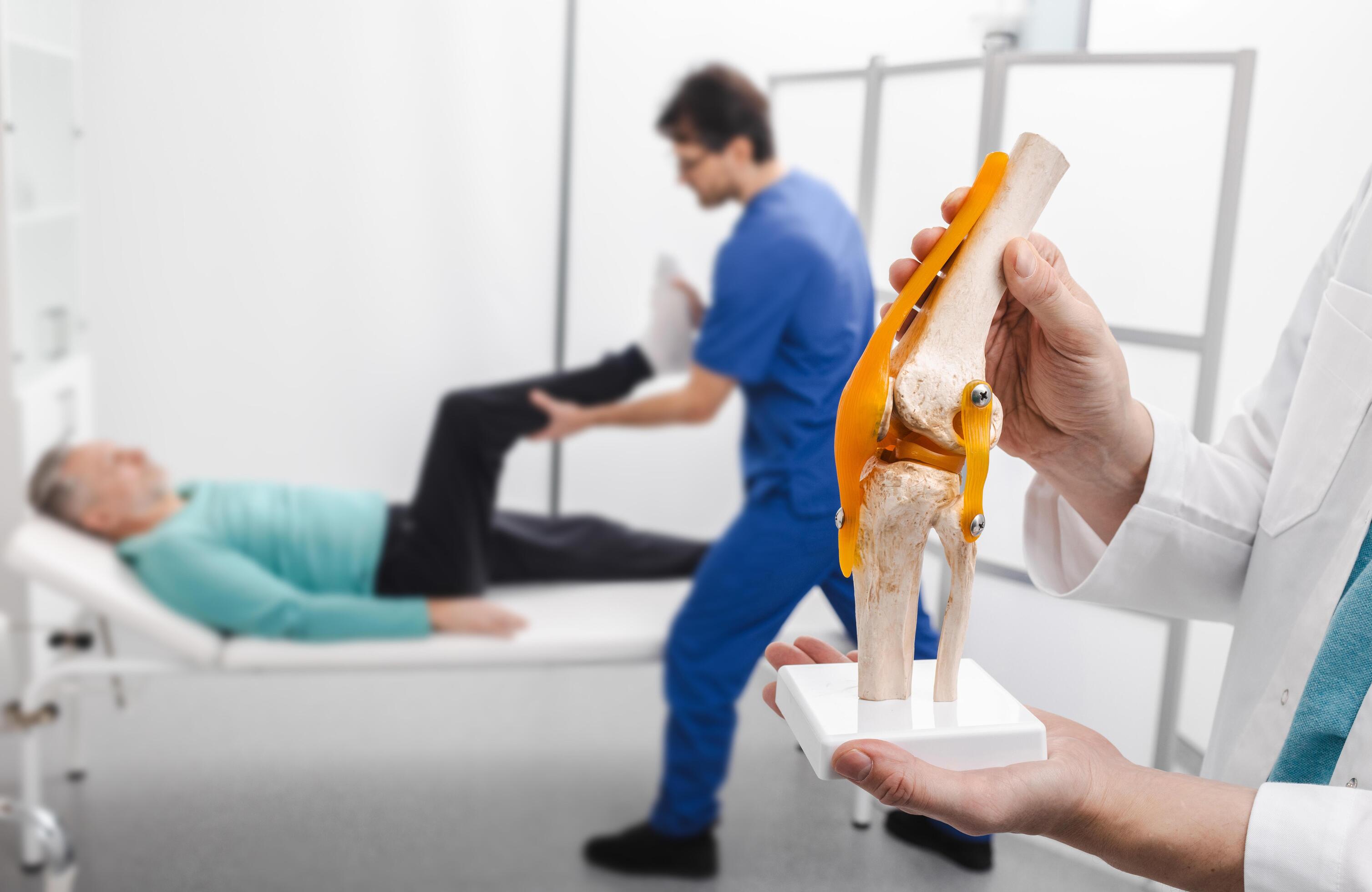 Gilbert, AZ — Which Orthopedic Doctor Can Help With Your Knee Arthritis?