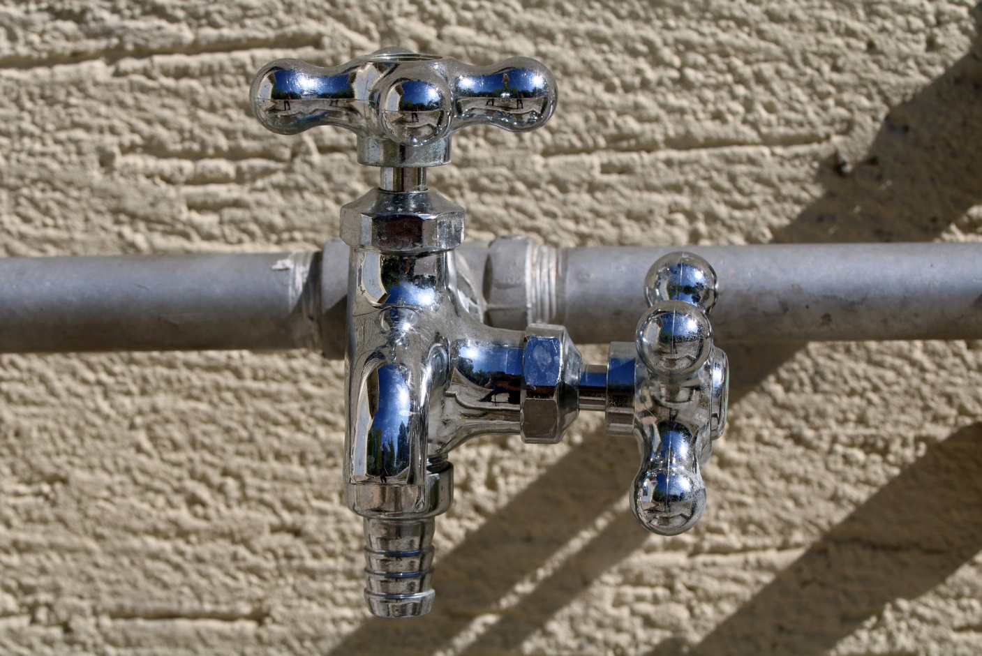 Leaky Pipes