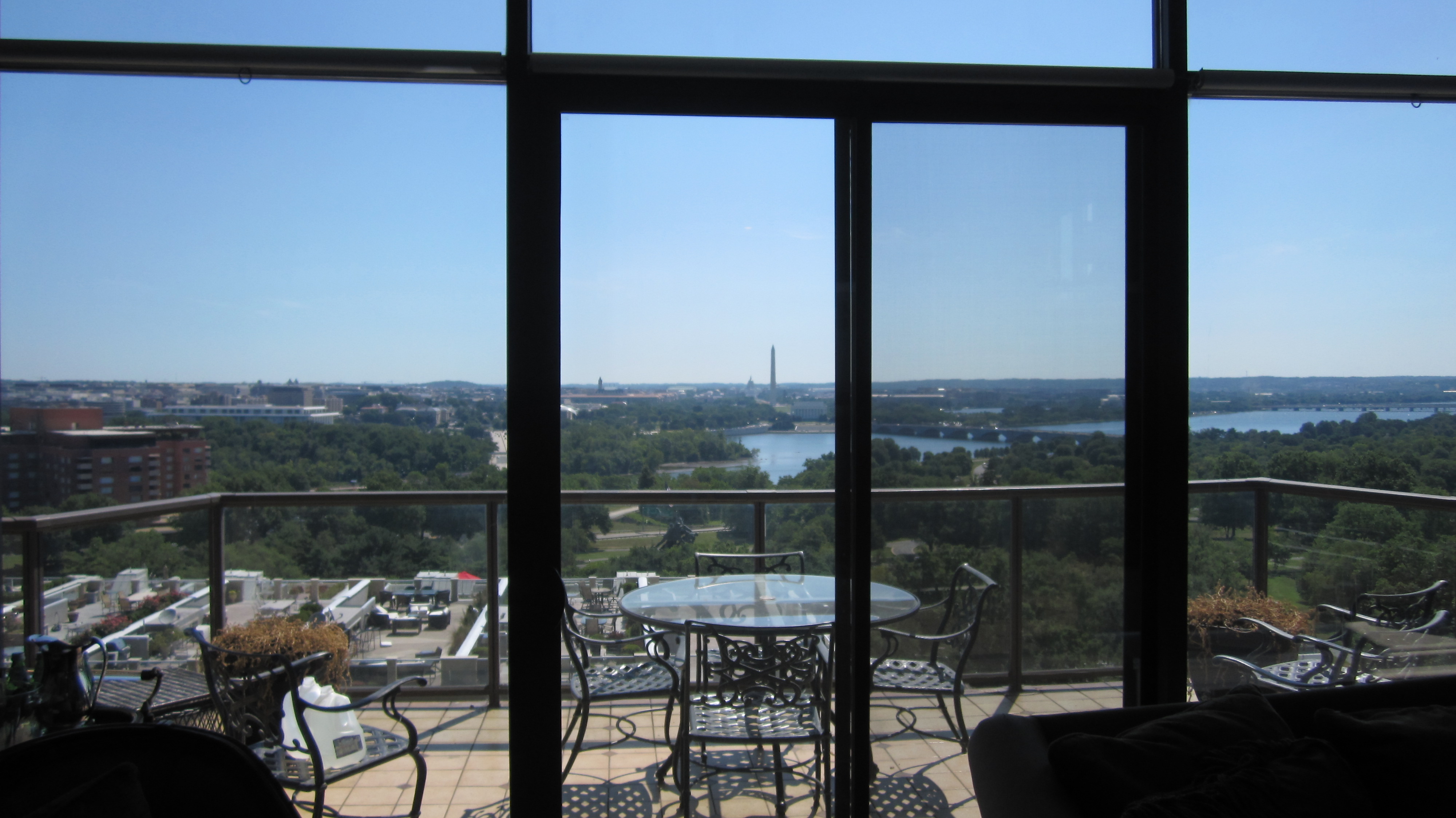 Home Window Tinting in Arlington, VA - Installed Suntek DRDS 25 Window Film