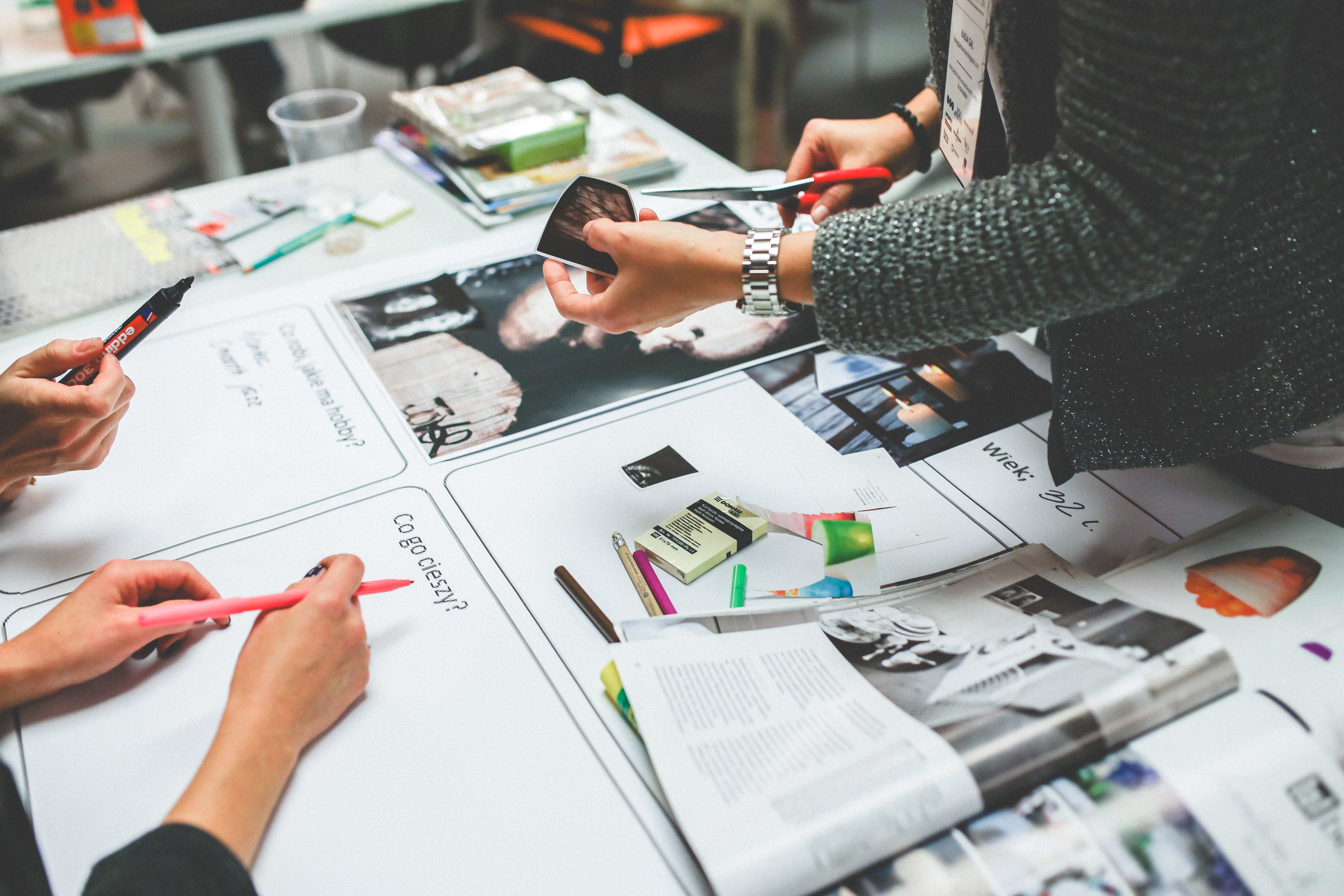Marketing mix for your company advertisements