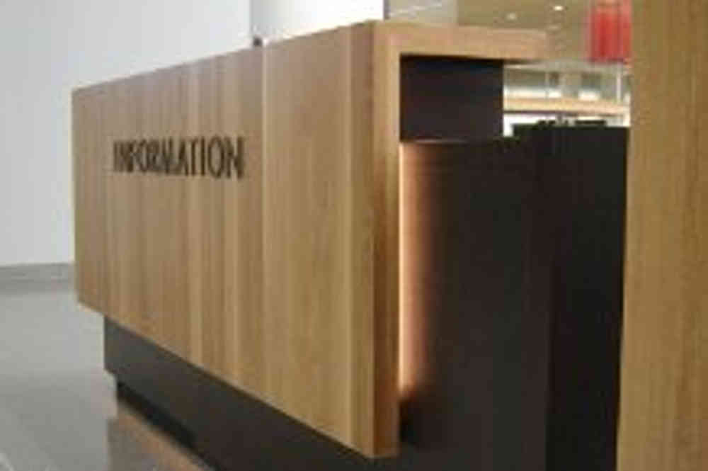Irvine, CA – Front Desk Signs (A-Frame, Wall, Hanging) for Doctors’ Offices