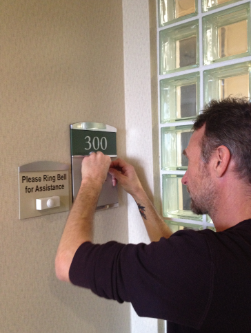 suite sign