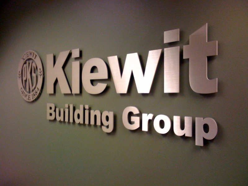 Exterior Business Signs and Lobby Signs Still Matter in the Age of the Internet