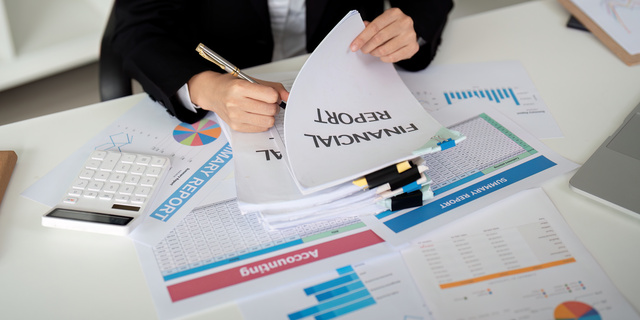 Jacksonville, FL - Business Coach Offers Management for Financial Services