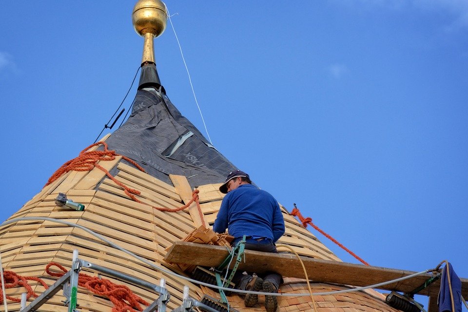 Newtown, PA – Tips to Prevent Roof Leakage Listed by Restoration Company