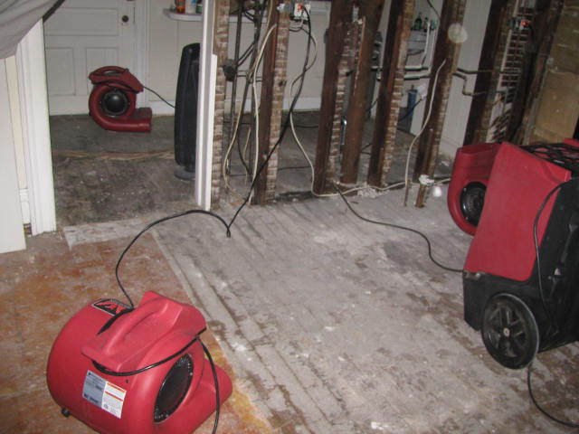 Broken Water Pipe in Chef's Kitchen in Jenkintown, PA 19046