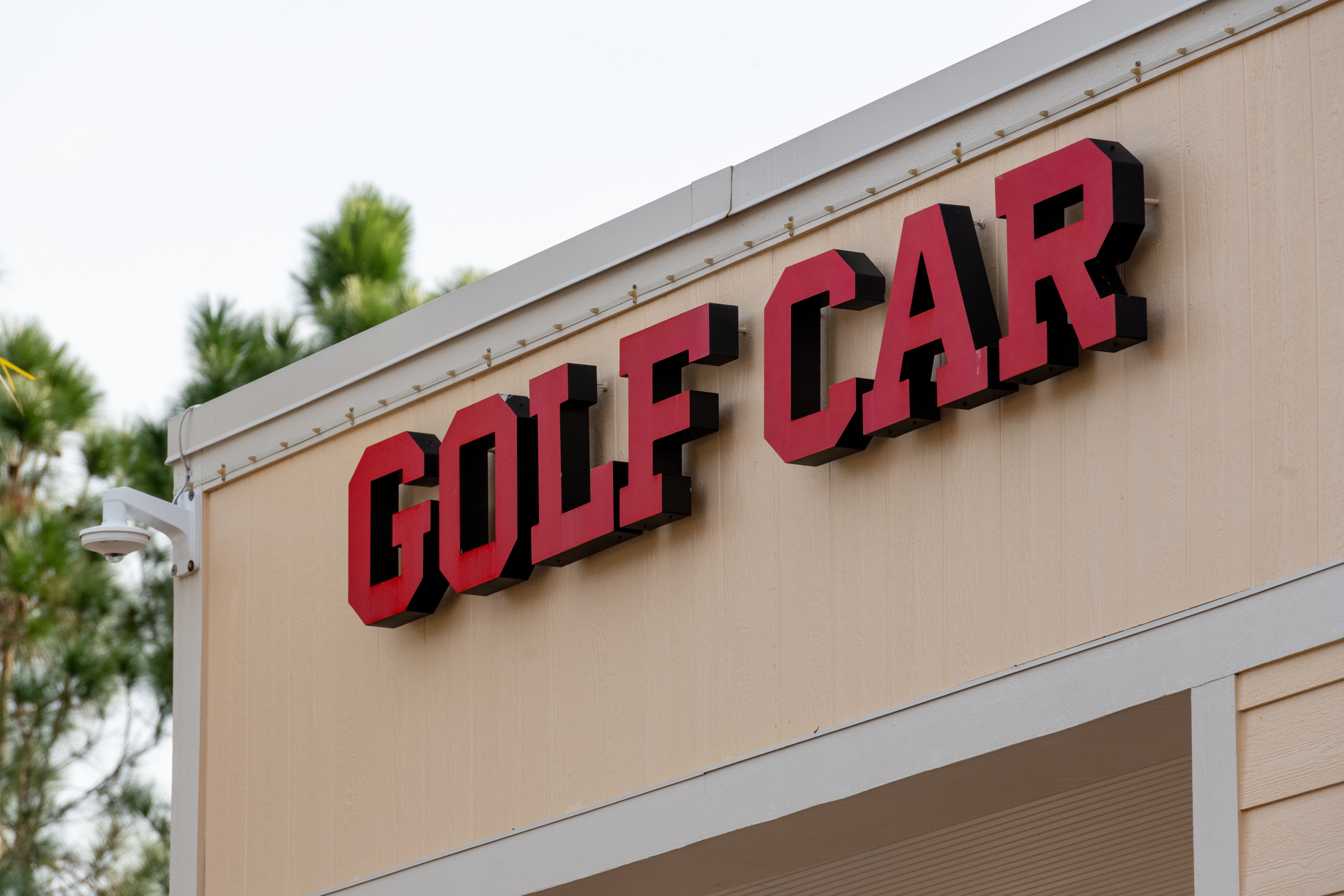 Waynesboro, MS - Searching for a Custom Sign Company for Channel Letter Signs?