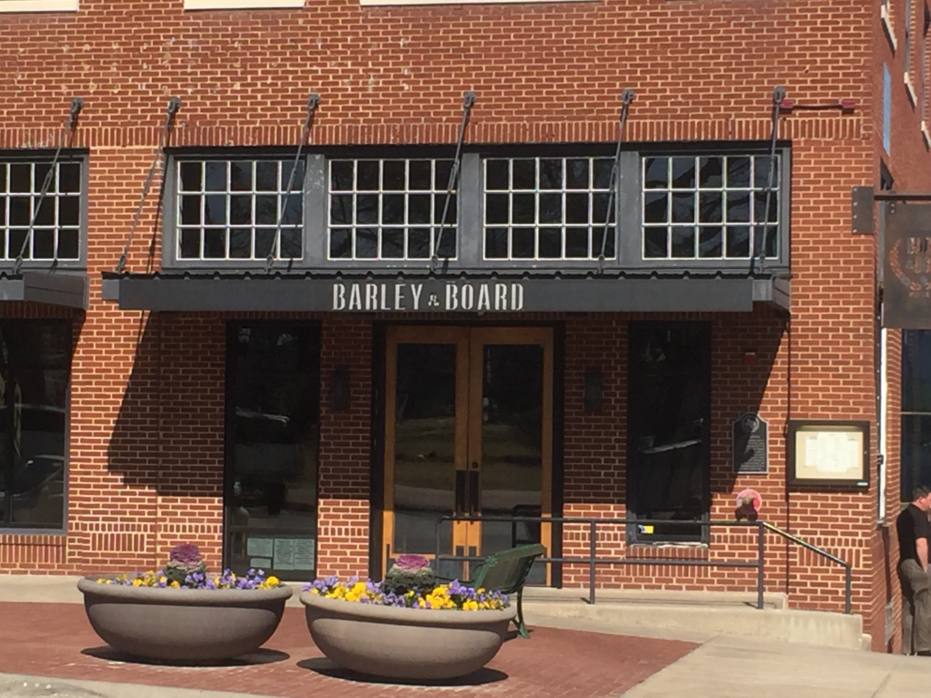 restaurant window tint