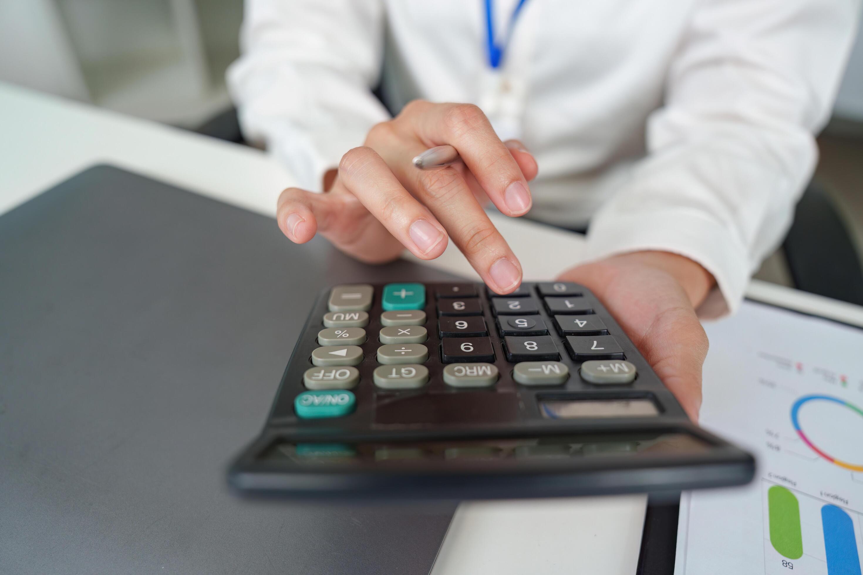 Livermore, CA — How Do Local Payroll Services Help Small Business Owners Save?