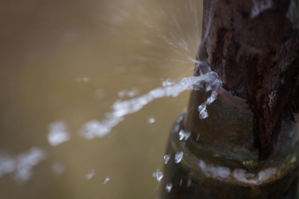 Louisville, KY - Water Pipe Explosion? Contact a Local Water Damage Repair Company