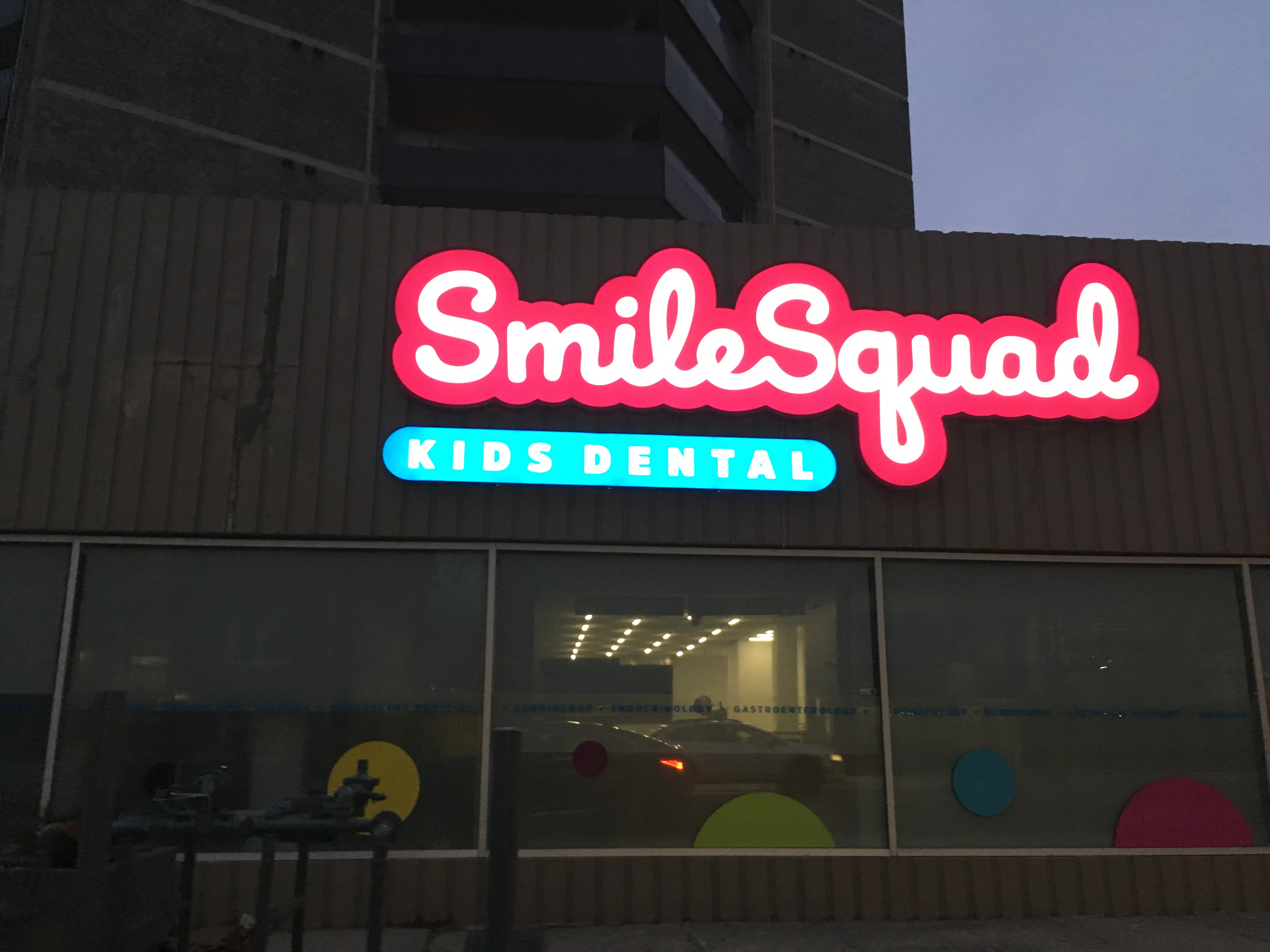 Louisville, KY – Lighted Sign Installations in Shopping Centers | Sign Business