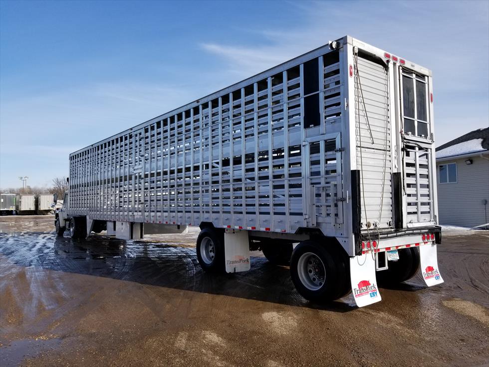 EBY Livestock Semi Trailer for Cattle, Hog and Sheep Hauling: See Illinois Video