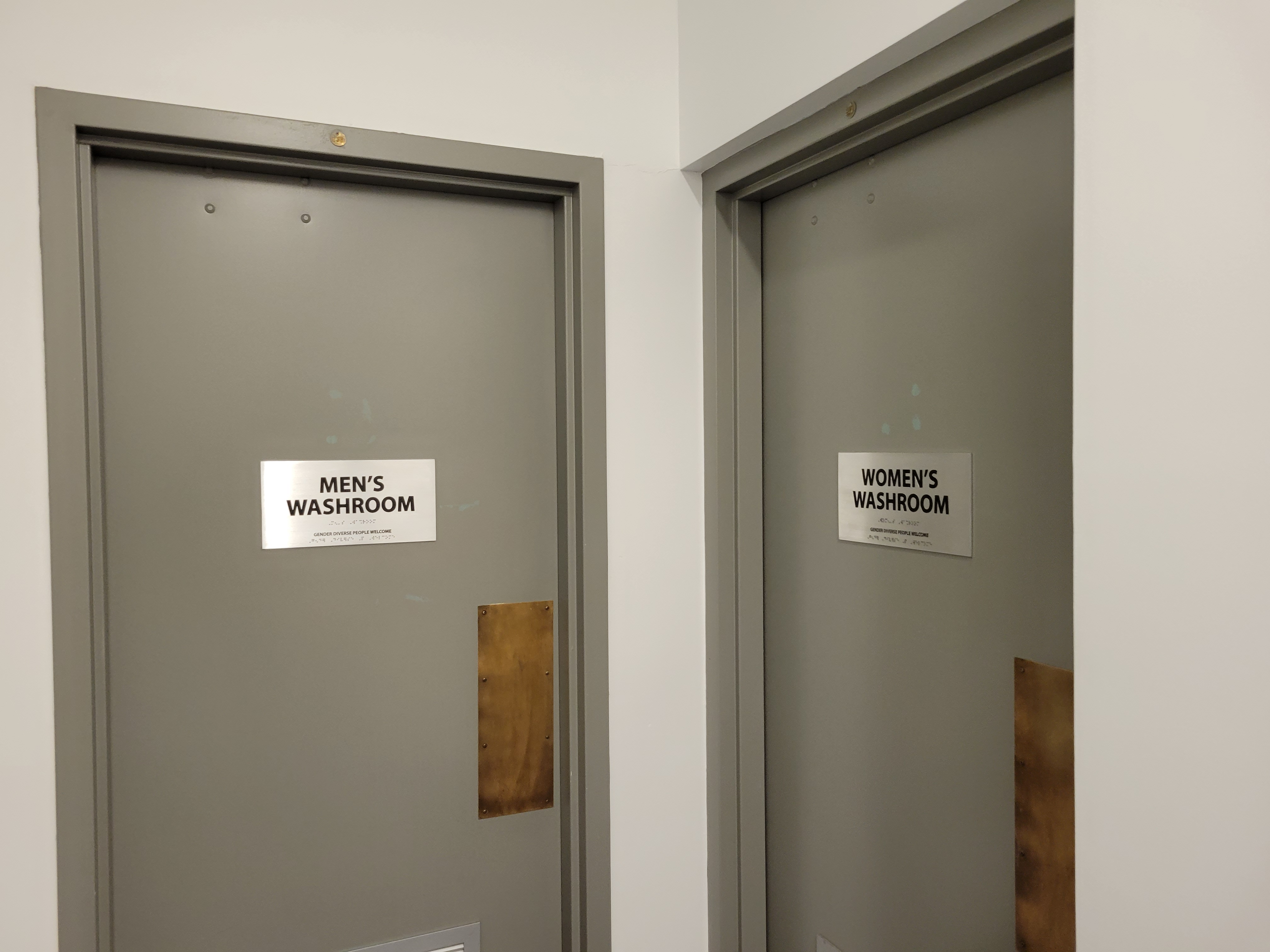 Surrey, B.C. - The Importance of Directional Signs! Upgrade Your Interior Design