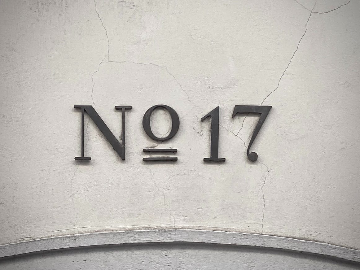 Address Sign Benefits