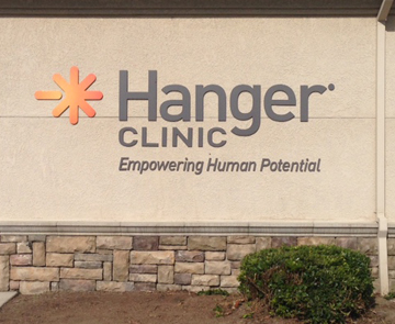 hanger4
