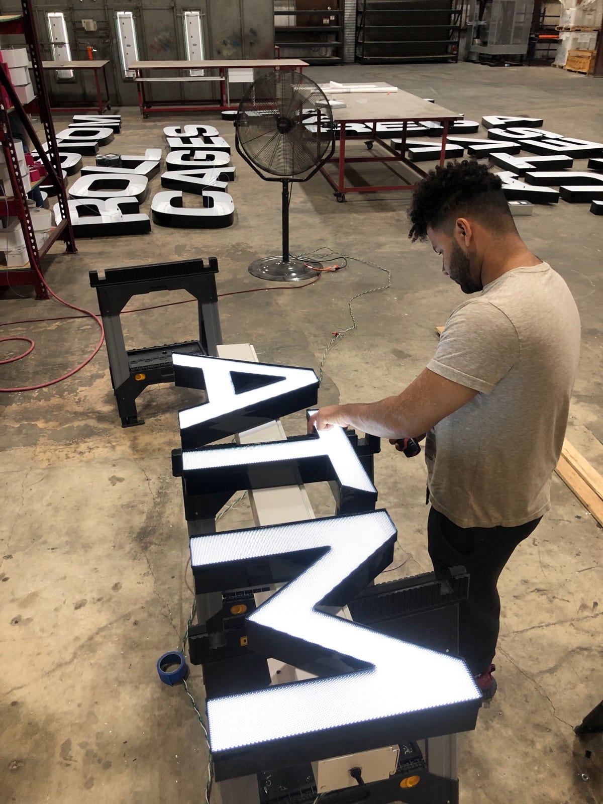 Local Full-Service Sign Specialists: Serving Montgomery and Harris County, TX