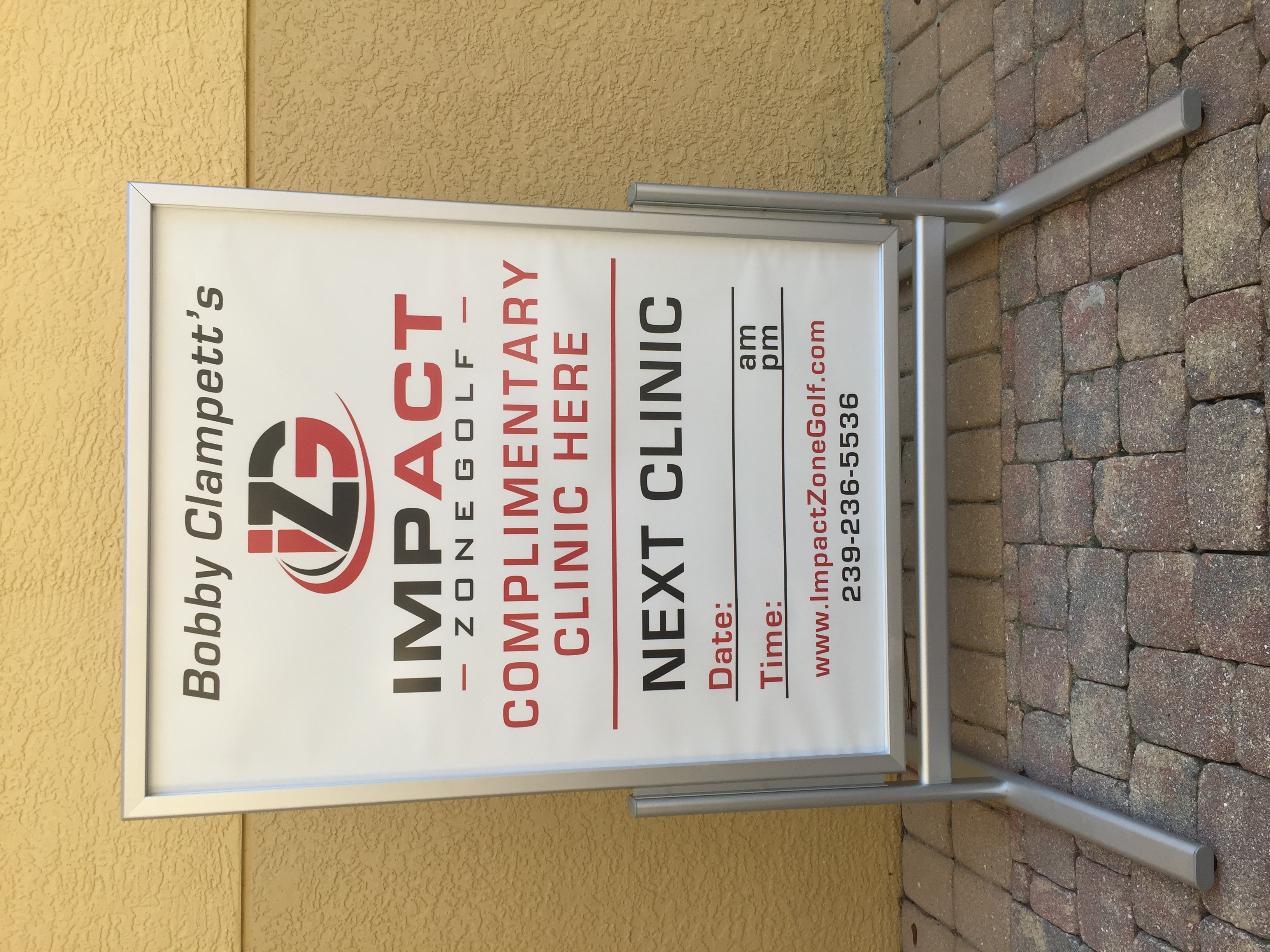 NAPLES, FL | 4 Advantages of a Sidewalk Sign | Sign Shop News