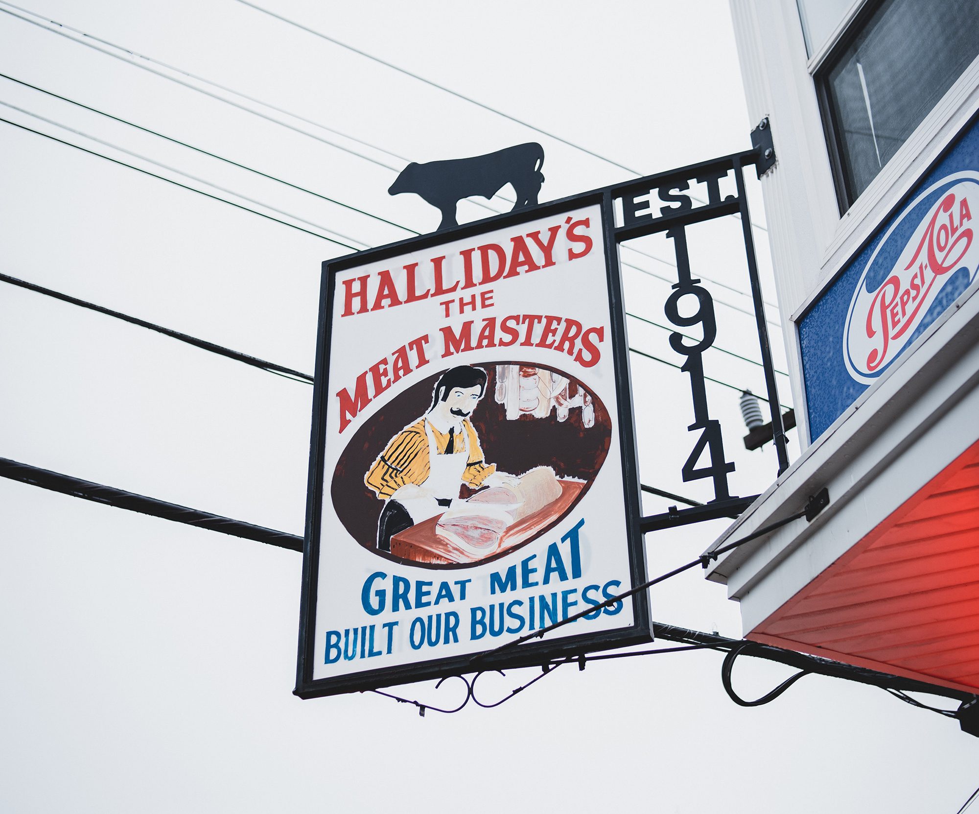 Pendleton, IN – Sign Company Discusses Custom Signs All Retail Store Needs