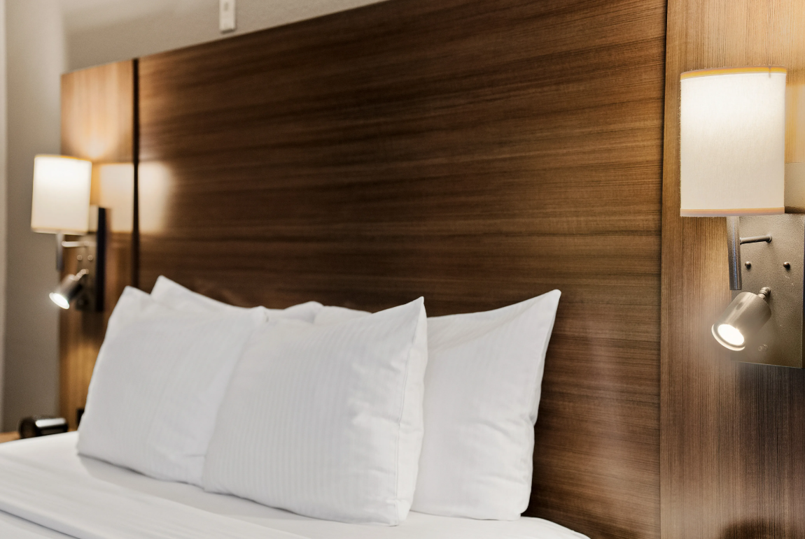 Oakland, CA — How to Find Affordable Hotel Rooms Near Downtown on a Budget?