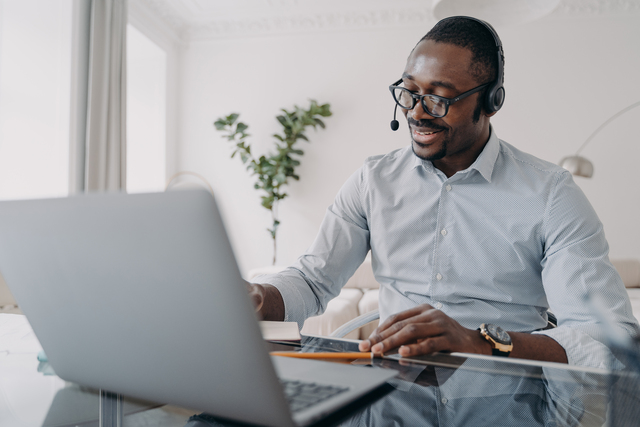 Oak Park, CA - Business Coach Offers Leadership Training for Senior Managers