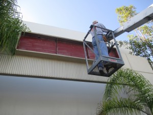 Building Sign Can