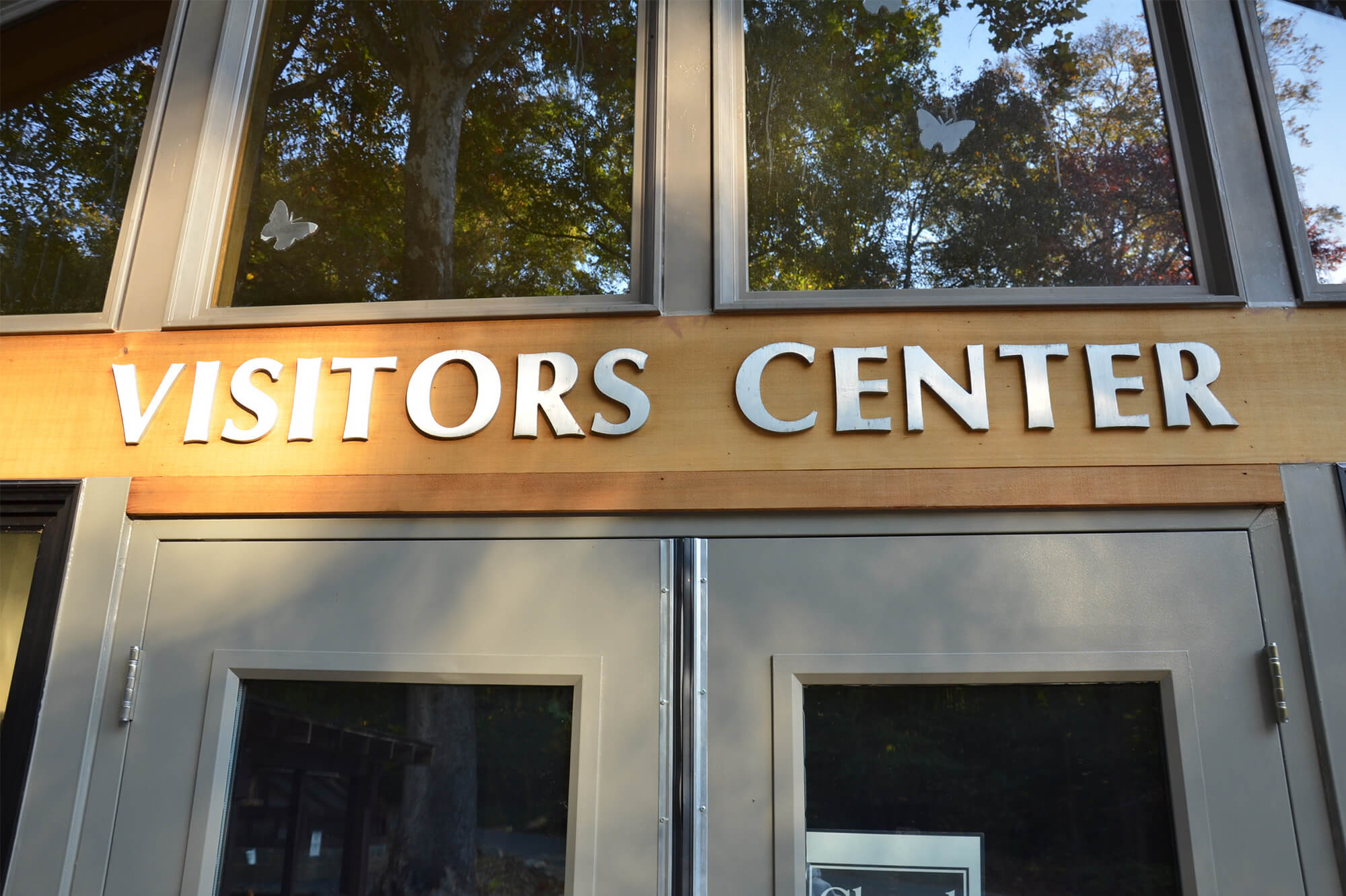 Warwick, RI – Are Your Business Signs Turning People Away Without You Knowing?
