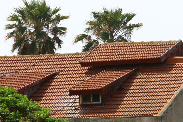 Star Valley, AZ - Benefits of Hiring a Certified Commercial Tile Roofing Company