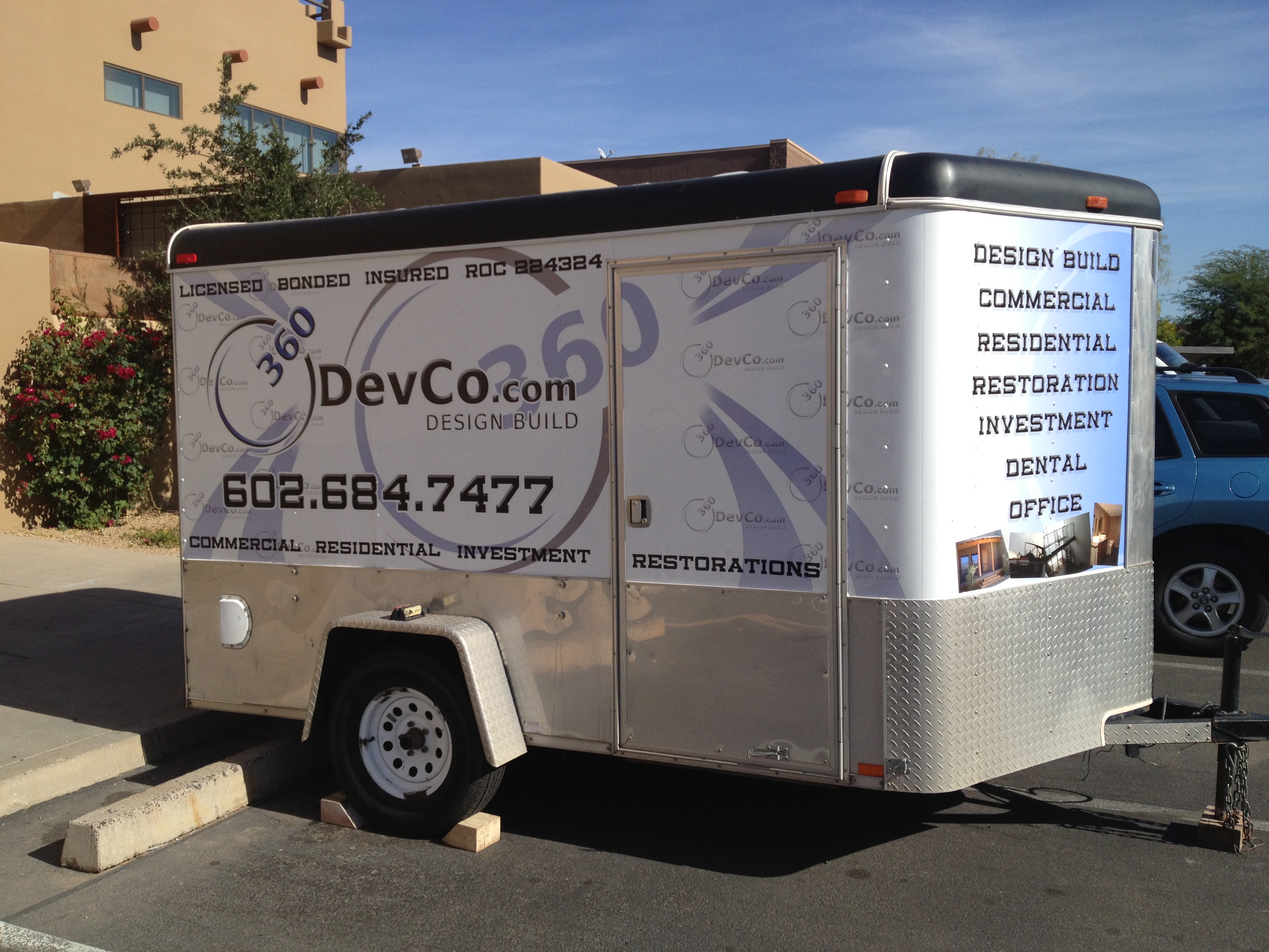 Calendared vinyl vs. Cast vinyl in Phoenix, AZ.