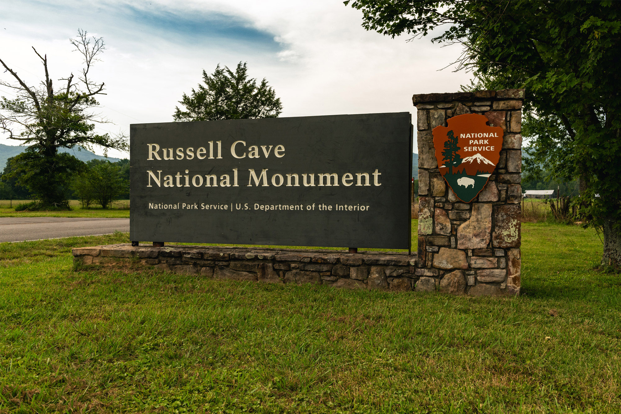 Pleasant Hill, CA - Searching for a Custom Sign Company for Mall Monument Signs?